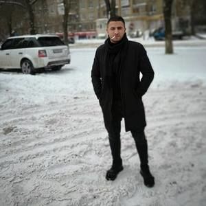 Meet your Posher, Yaser